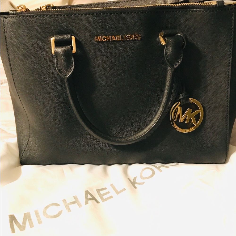 Michael Kors black leather purse..